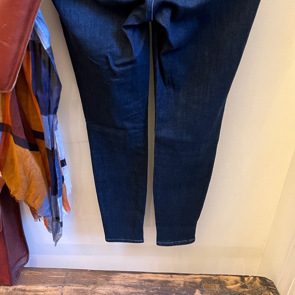 Torrid Bombshell Skinny Stretch Dark Wash Super Soft Jeans 10 Reg. - Picture 7 of 14